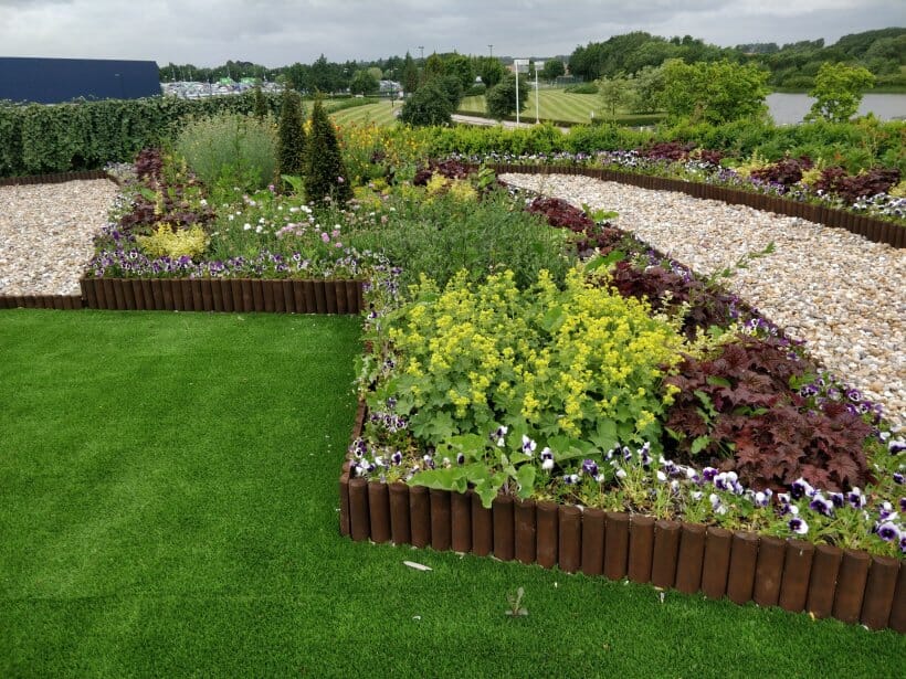 wren-living-1-main-slide